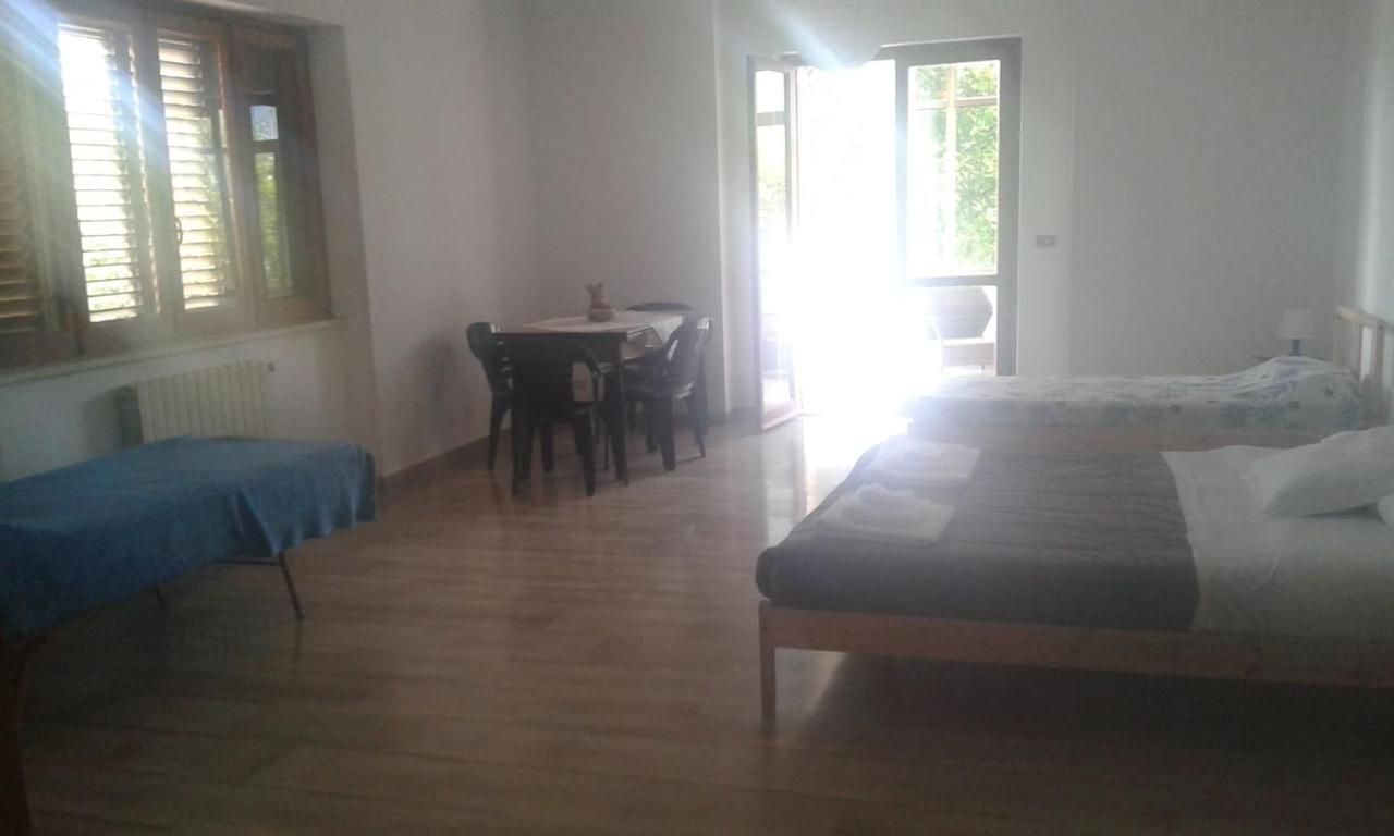 Villa Lucia Affitta Camere Formia Exterior foto